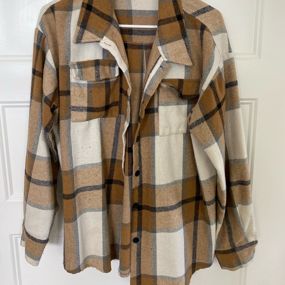 Shacket, hardly worn - Picture 3 of 4